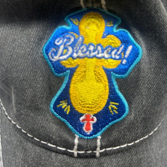 Wild Wear Blessed Cross Embroidered Baseball Cap Mens OS Charcoal New with tags - Picture 2 of 5